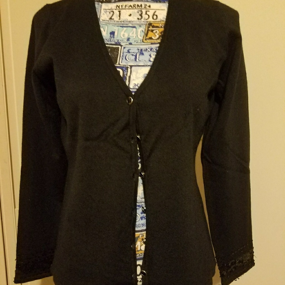 BLACK BUTTON DOWN SWEATER